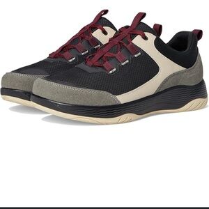 Alegria Motov8 Raven Shoe